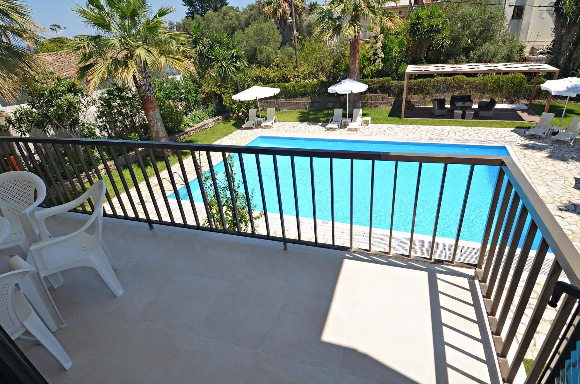 Villa Eftichia Hotel Apartments & Studios คอนโตกาลิ ห้อง รูปภาพ