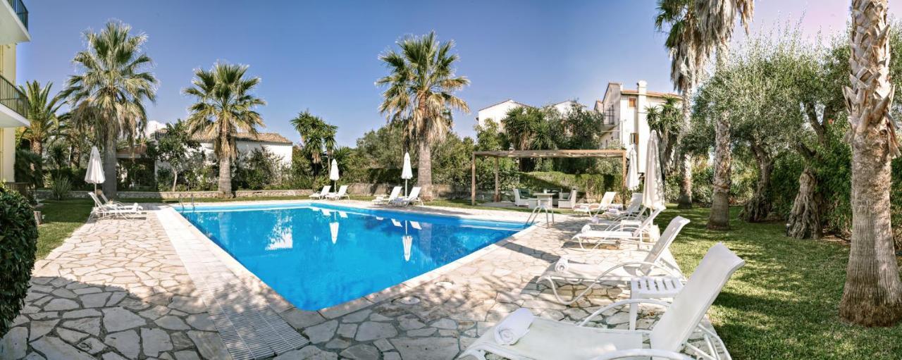 Villa Eftichia Hotel Apartments & Studios คอนโตกาลิ ภายนอก รูปภาพ